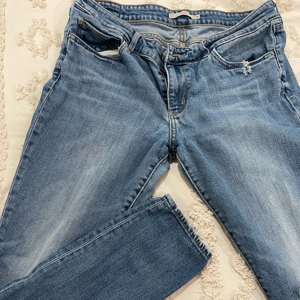 Women Levi’s size 31